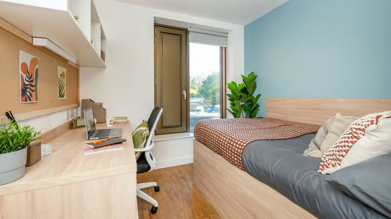 Bankside Student Living, Guildford image 4