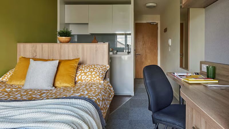 Selly Oak Court, Birmingham image 6