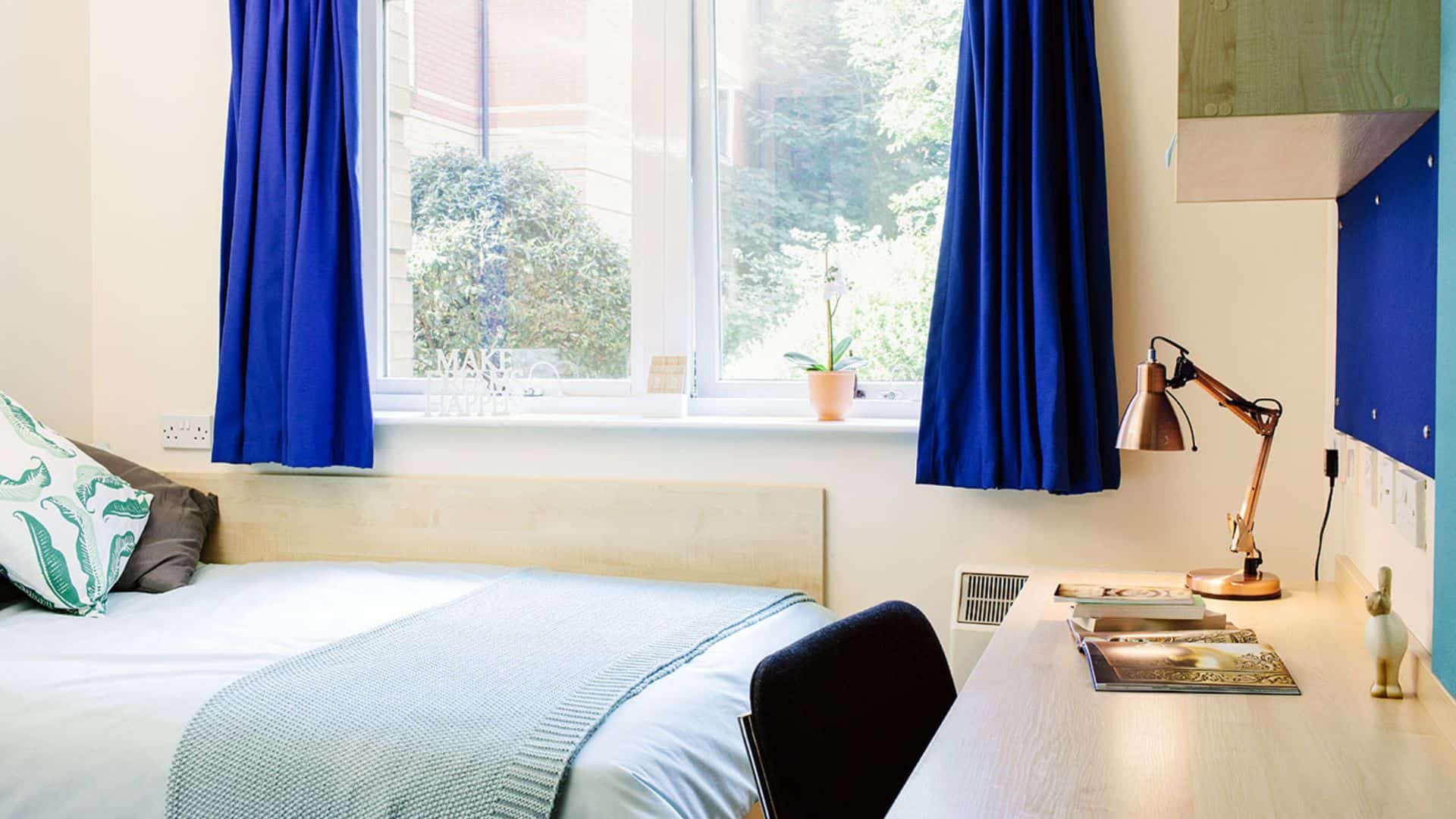 Queen's Hospital Close, Birmingham image 3