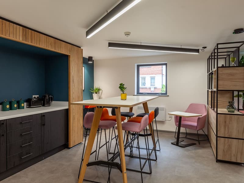 Devonshire Courtyard, Sheffield image 10