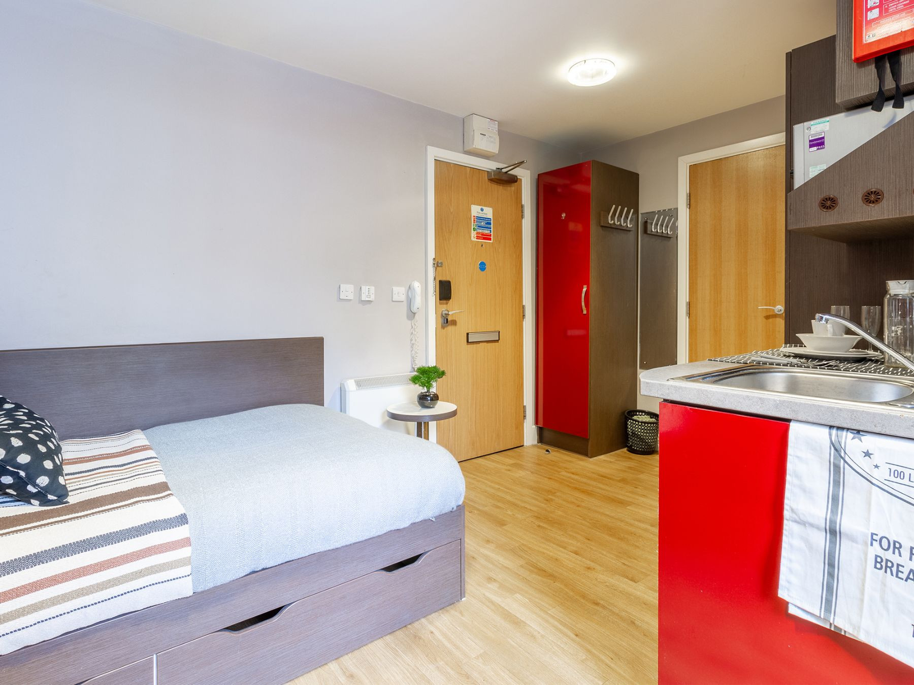Camden Hawley Crescent, London image 11