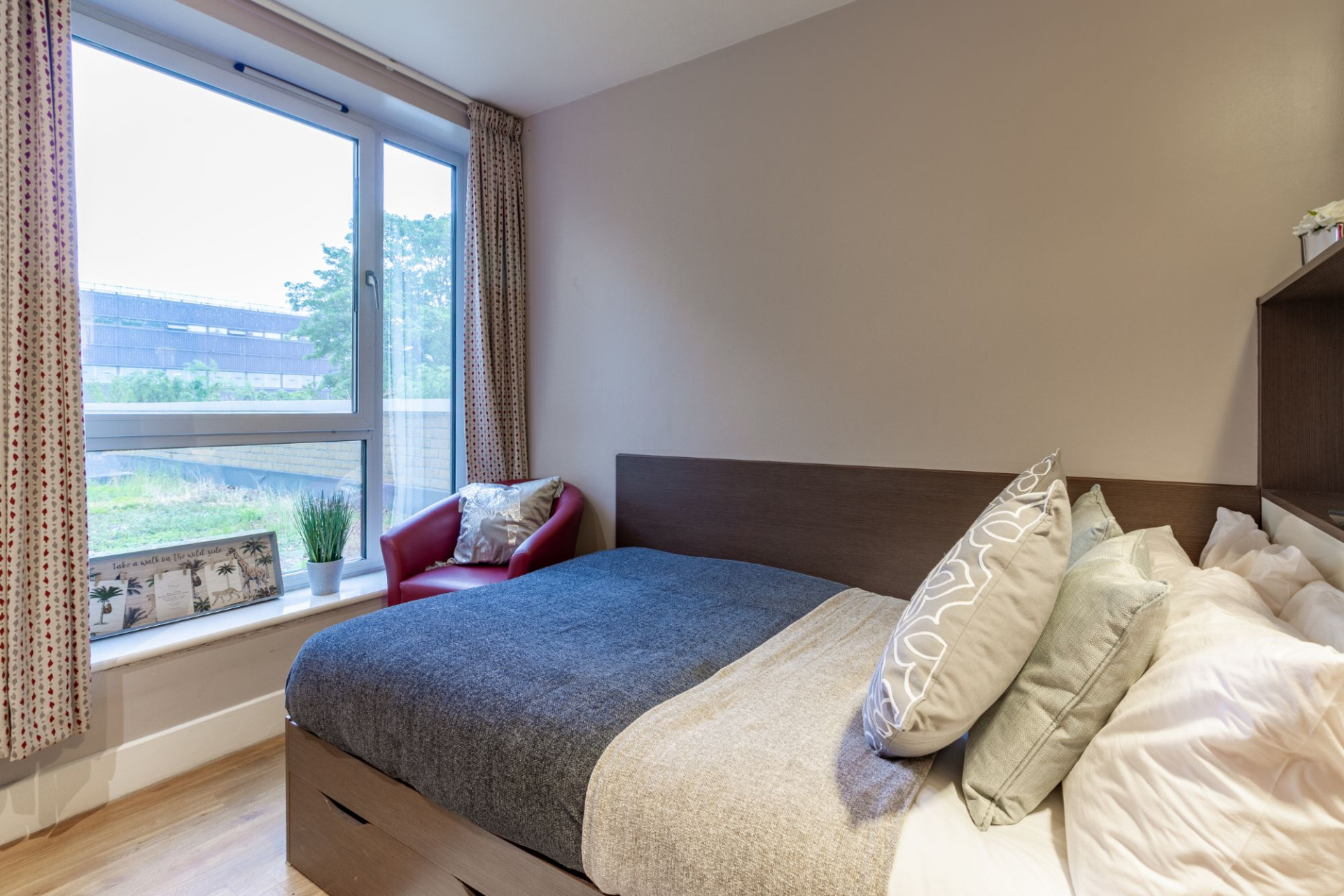 Camden Hawley Crescent, London image 8