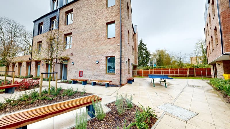 Ash Grove Court, Guildford image 23