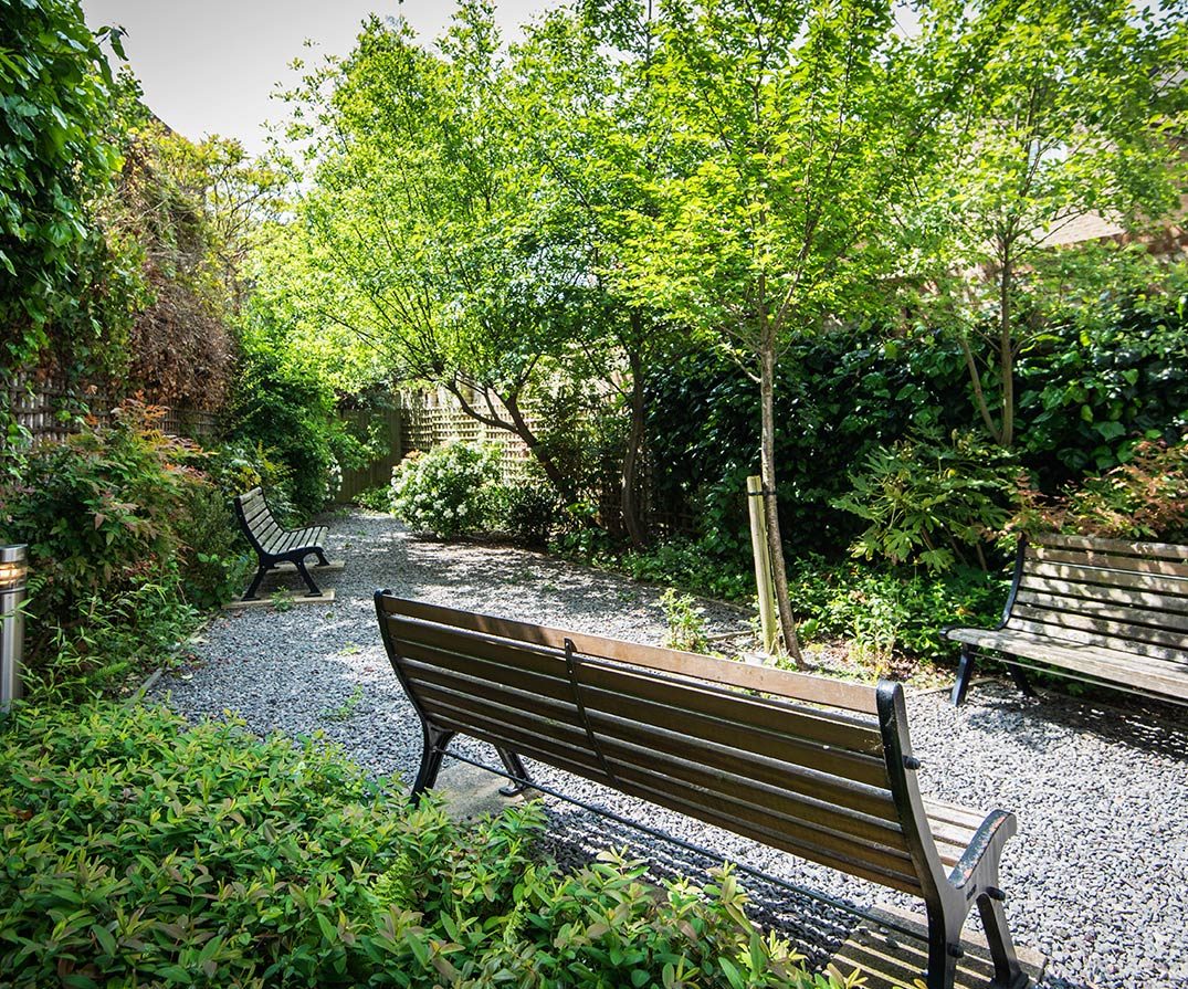 Charles Morton Court, London image 8