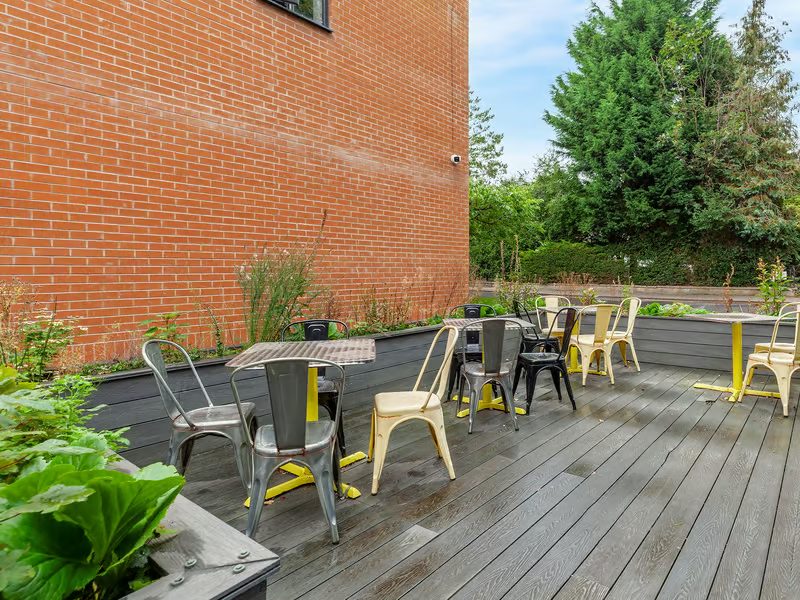Allen Court, Manchester image 15