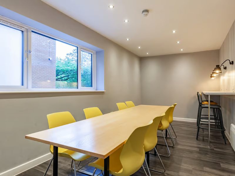 Allen Court, Manchester image 10