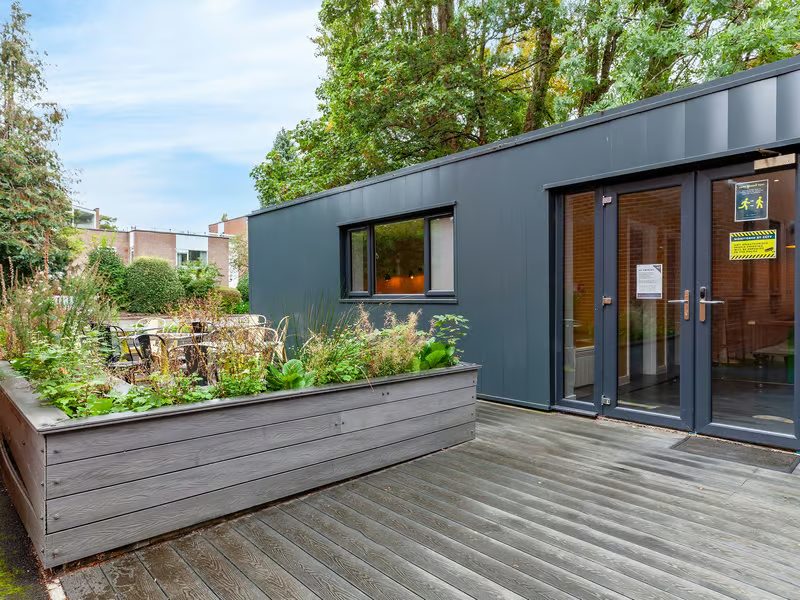 Allen Court, Manchester image 12