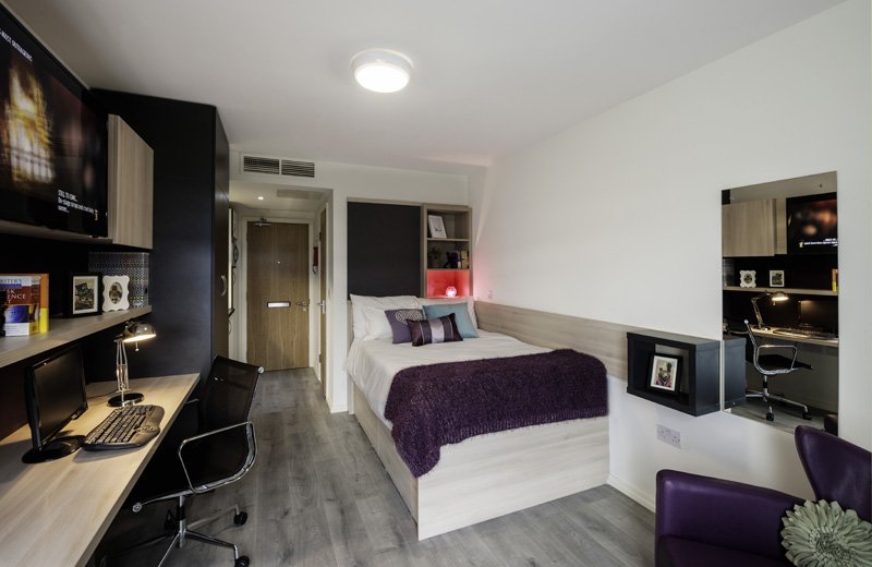 The Lyra, London