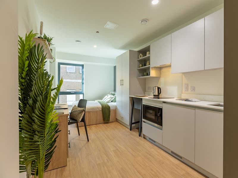 Straits Aire, Leeds image 20