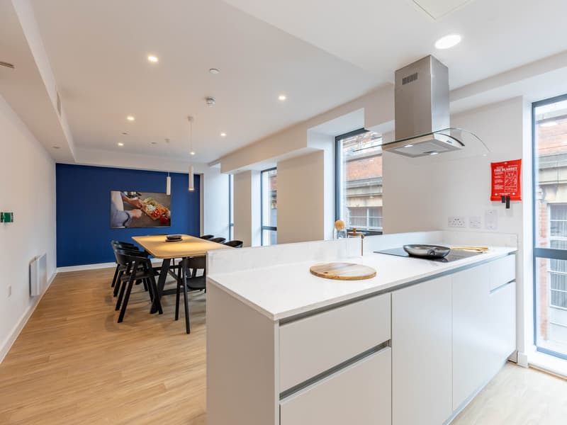 Straits Aire, Leeds image 15