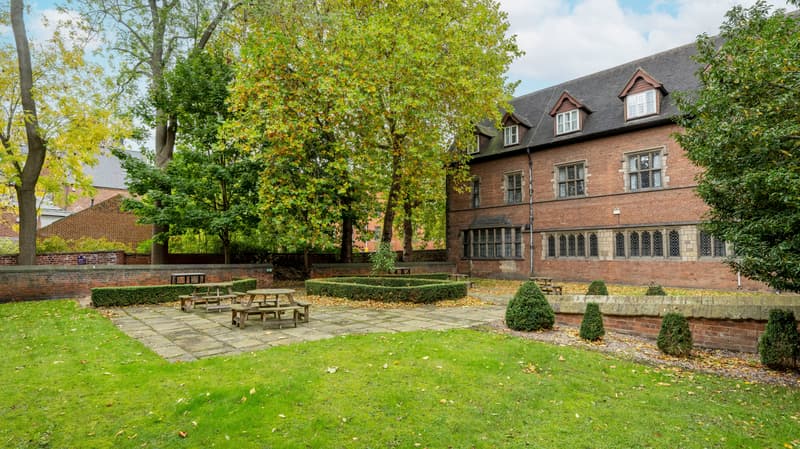 The Priory, Leeds image 27