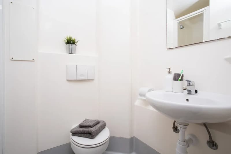 St Martins House, Leicester image 6