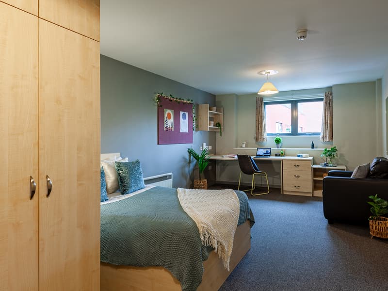 Crown House, Reading image 3
