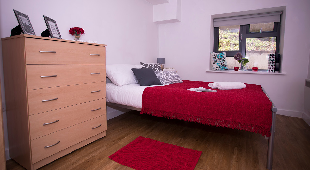 Surrey Quays Landale House, London image 3