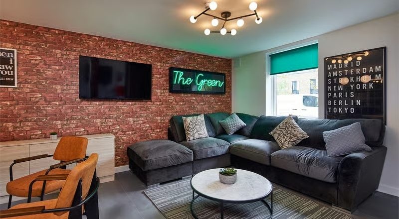 The Green, Bradford image 5