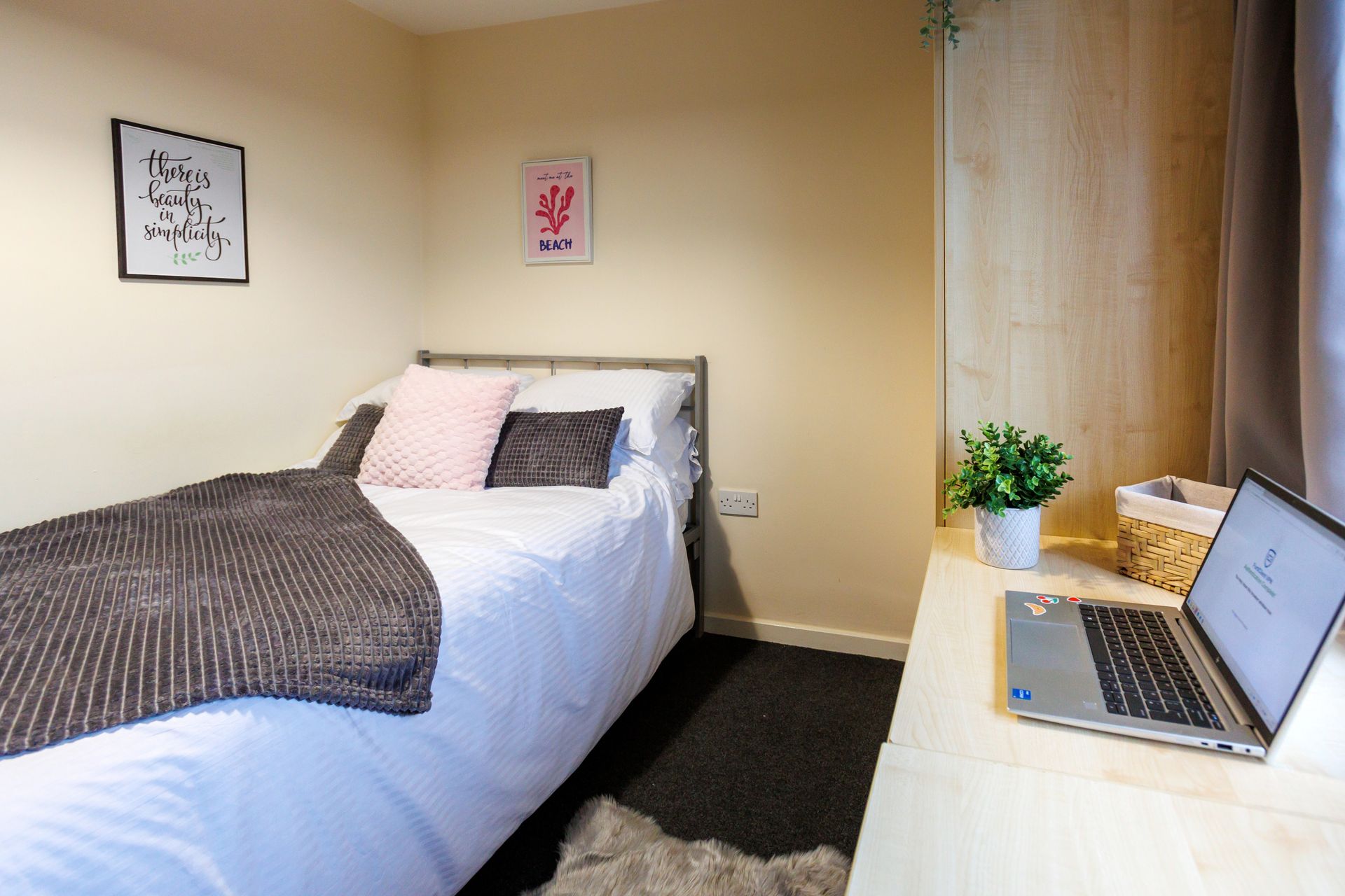 Silver Ensuite