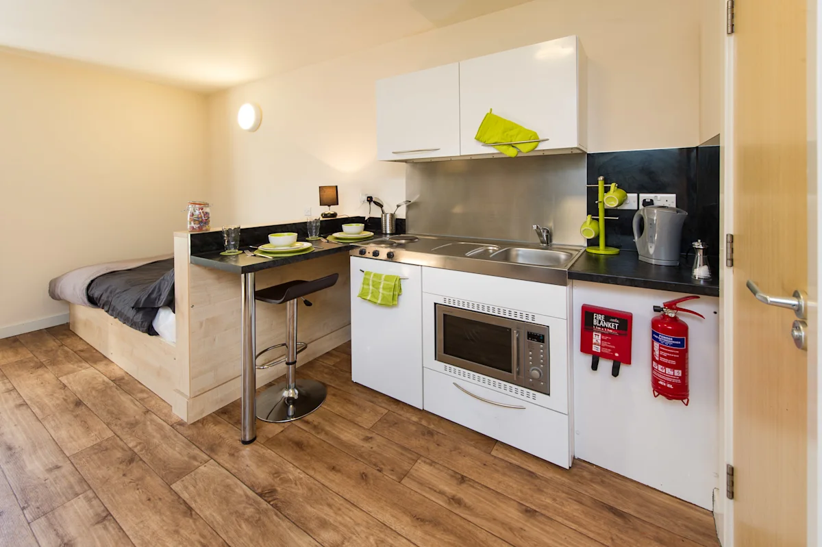 Mezzanine Premium Studio