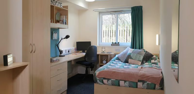 5/6 Bed Standard En-suite