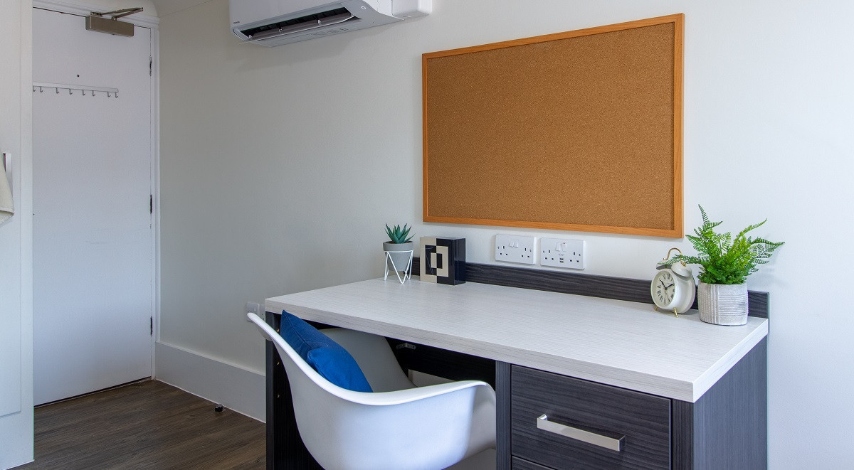 Silver Ensuite Room