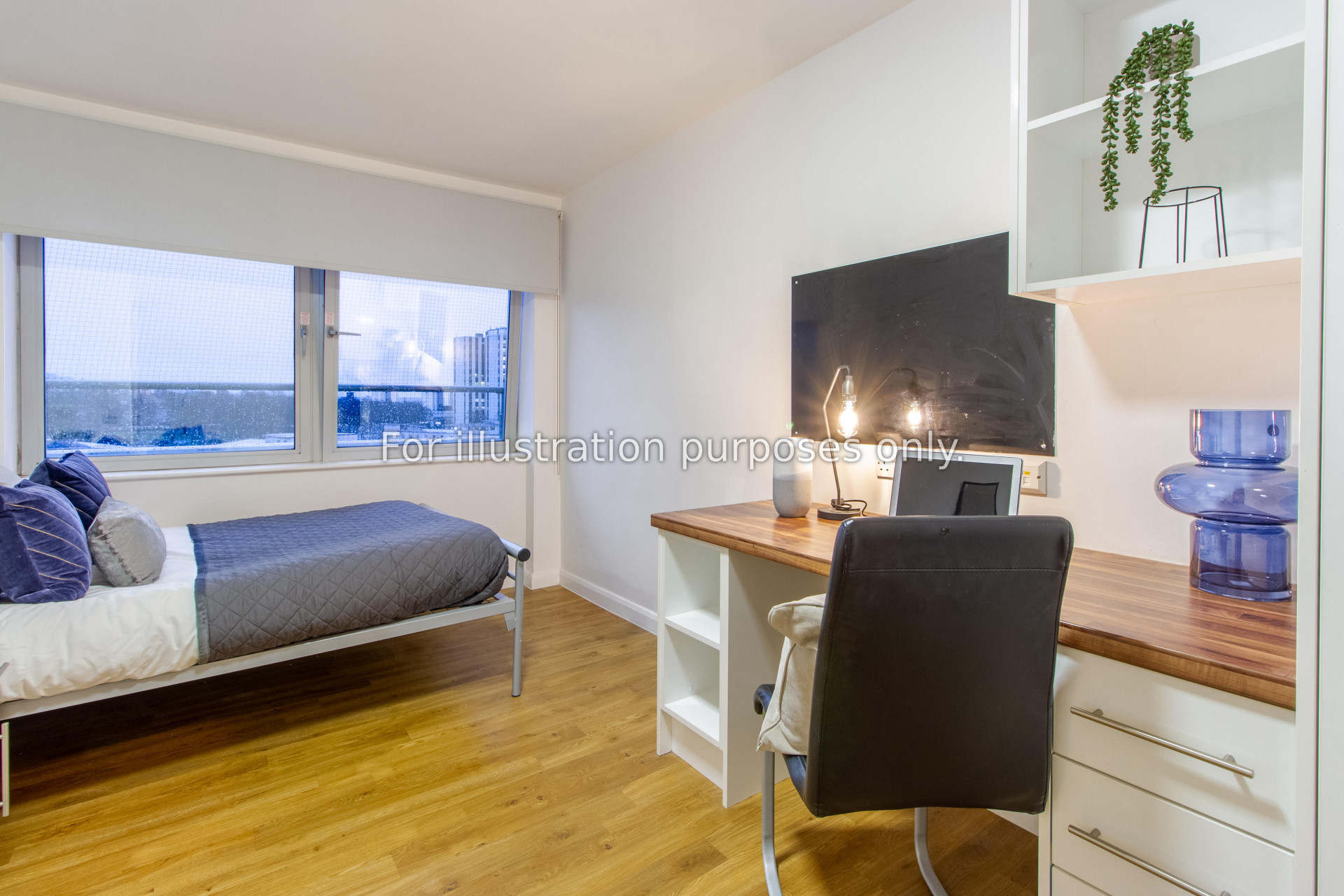 Large Silver Plus 2 Bed Room