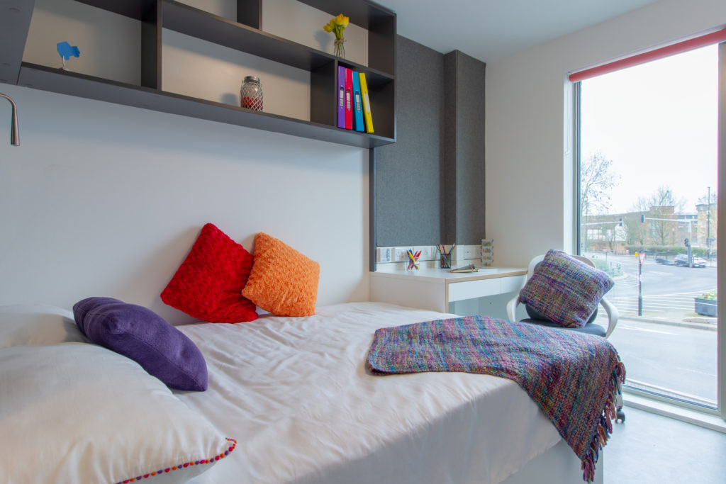 Silver En-suite ( Mid Level )