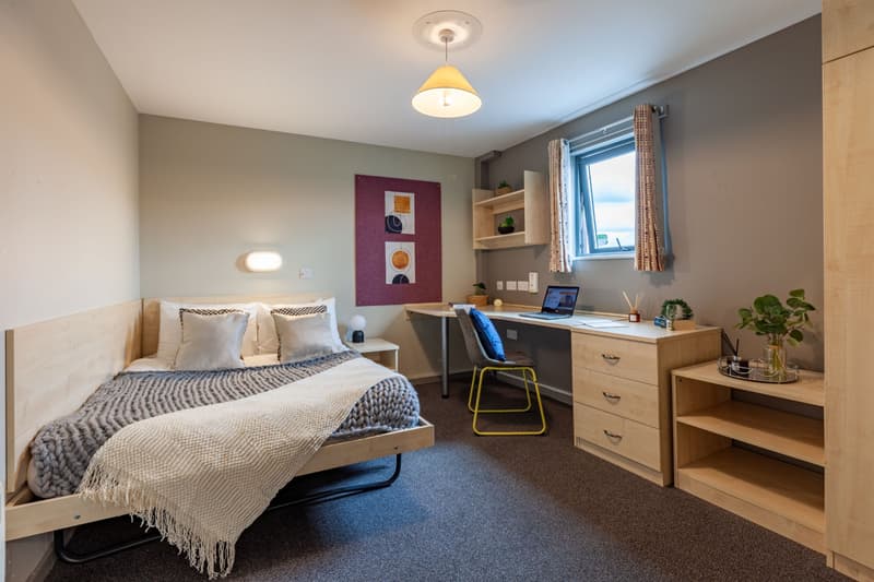 2 Bedroom Flat