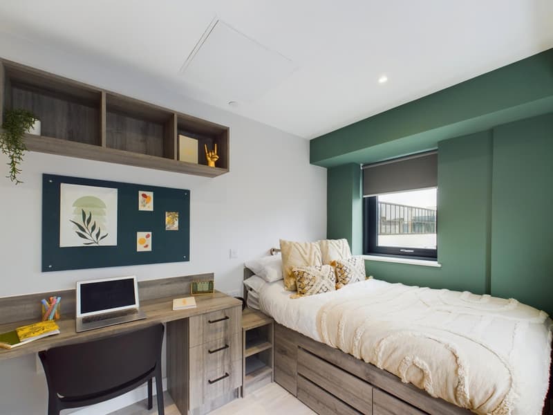 Superior Ensuite Plus