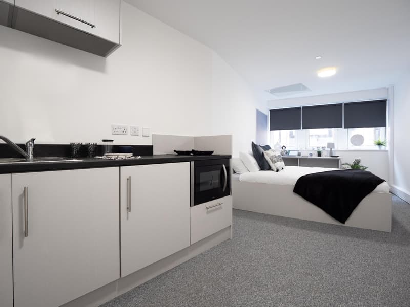Silver Ensuite