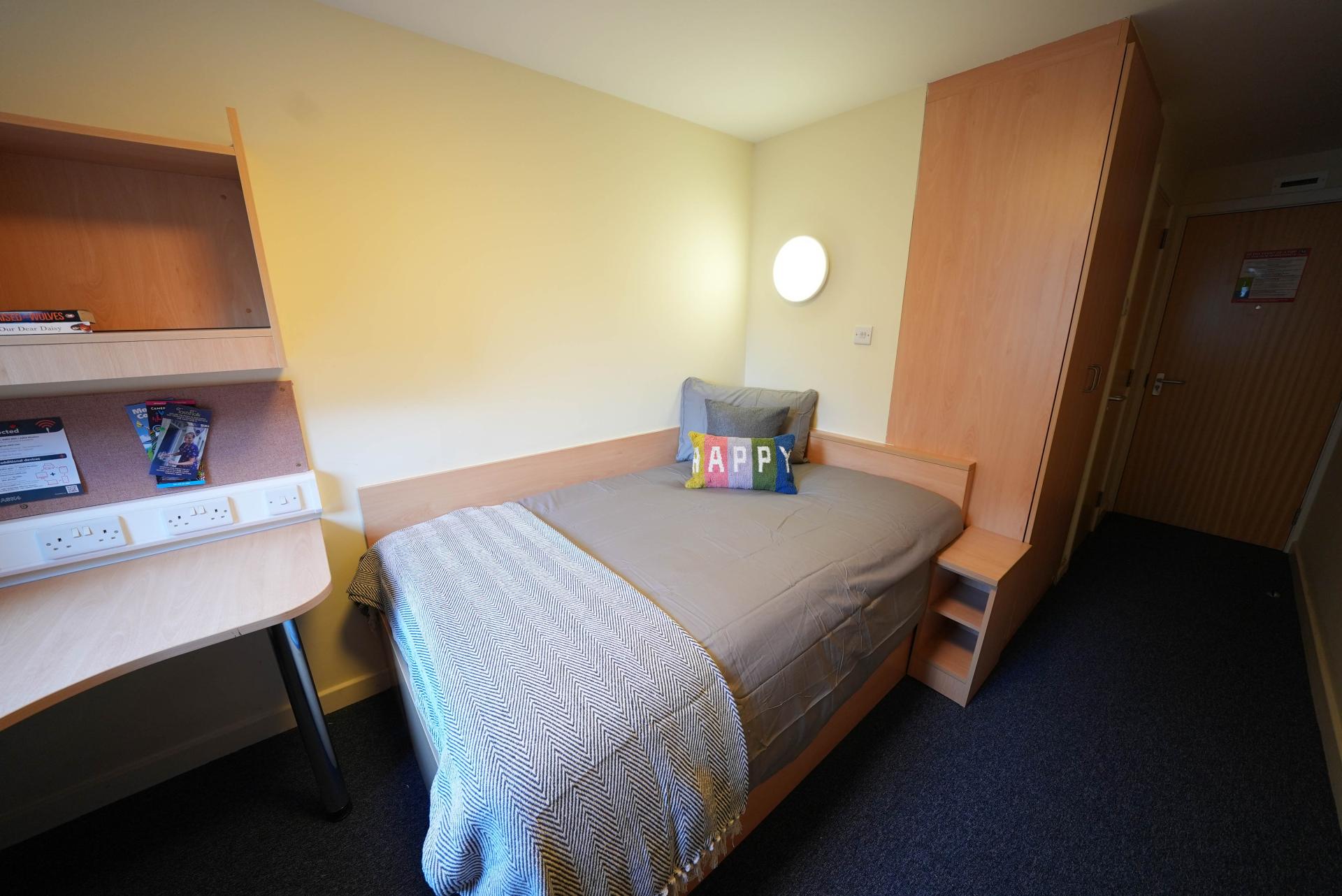 Standard Ensuite ( within a 5 bed flat )
