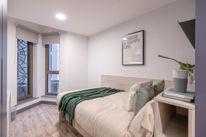 6 Bed Premium En-suite