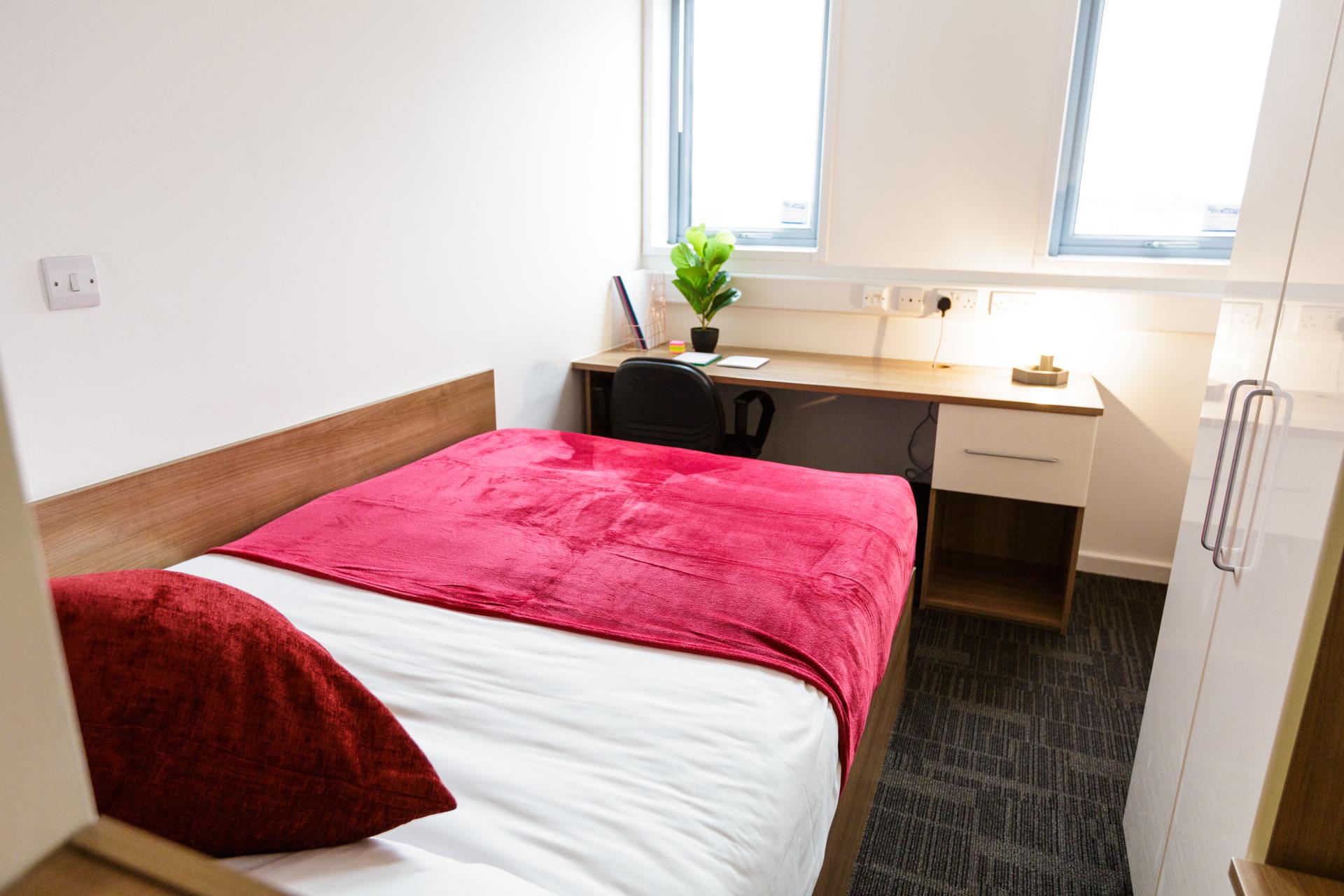 Bronze En-suite