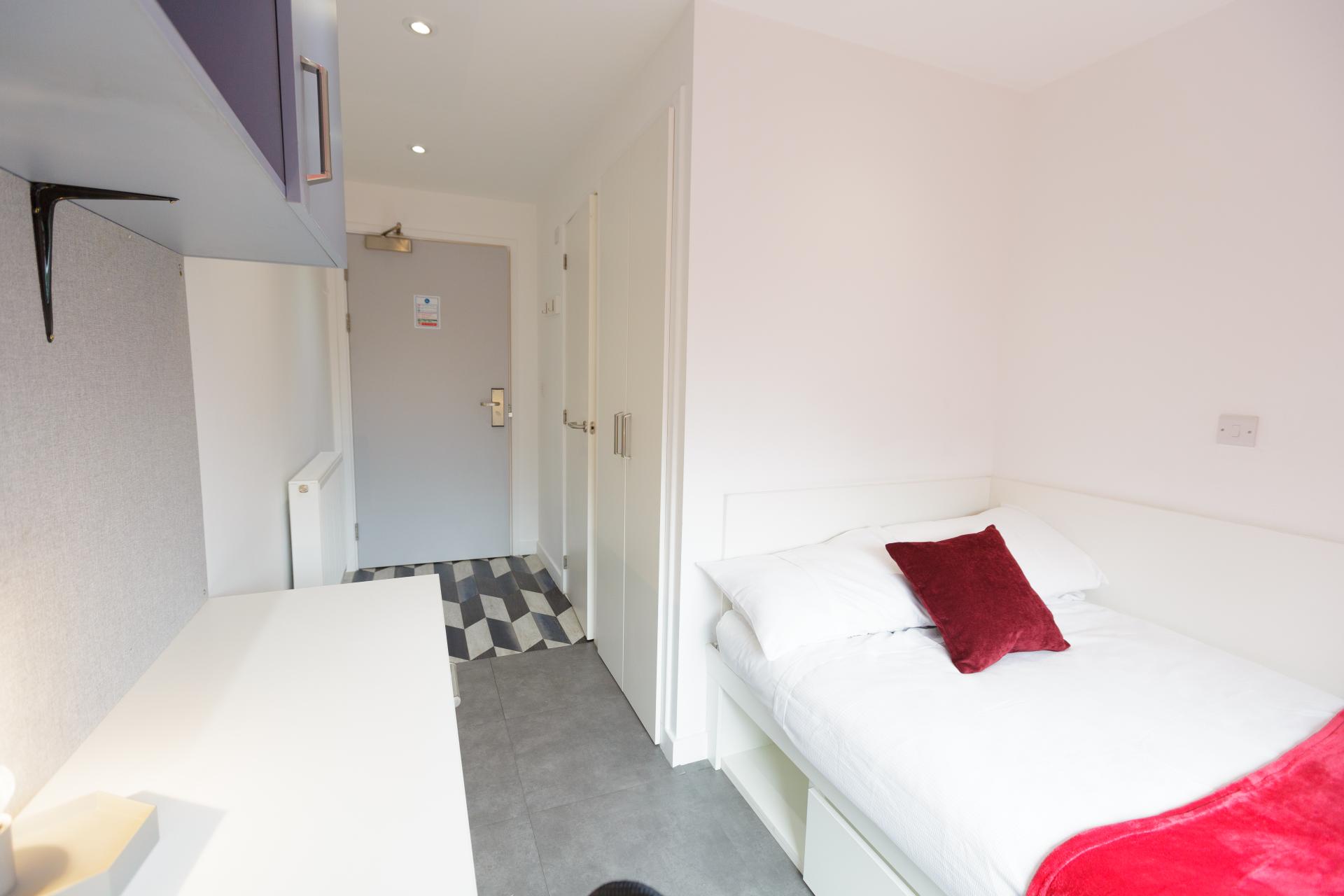 Bronze En-suite