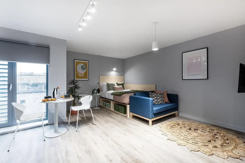 Executive Studio