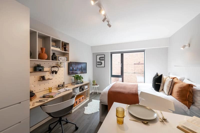 Executive Studio