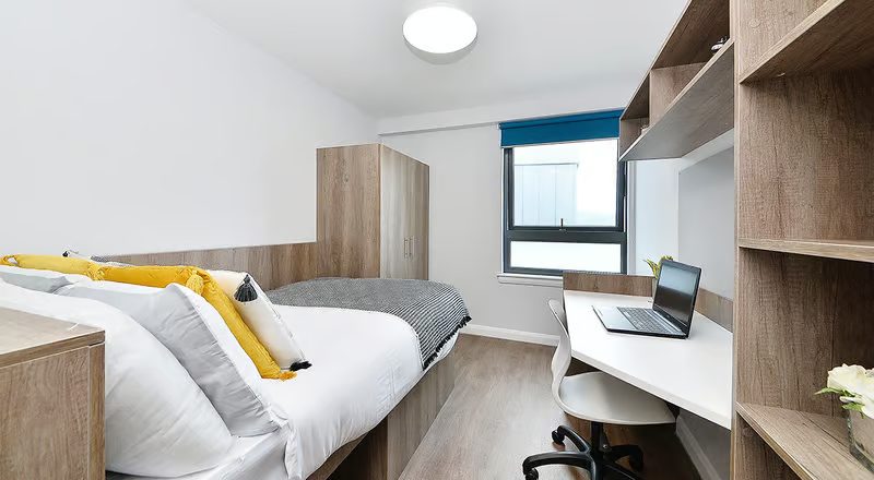 Attic Ensuite Plus