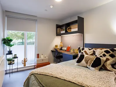 11 Bed En-suite