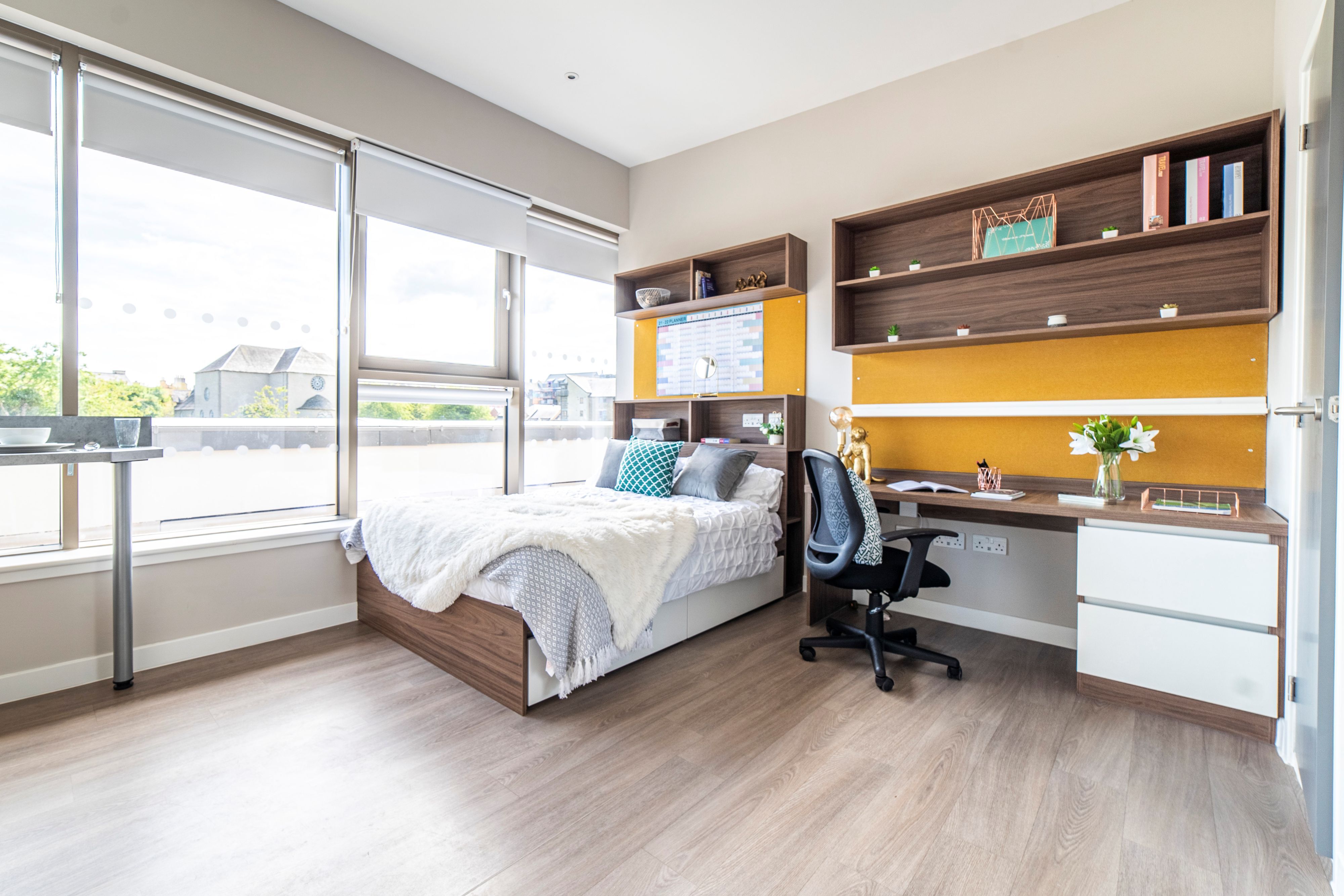 Platinum Studio - City View
