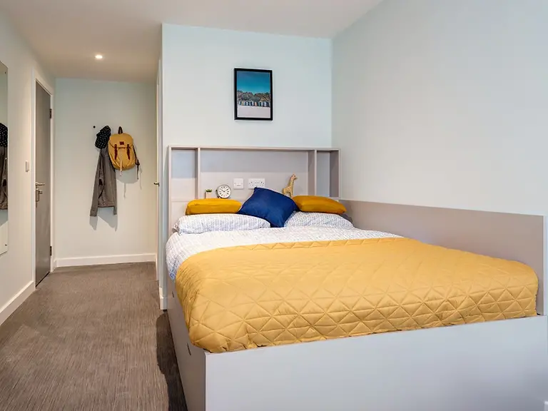 5 Bed Standard En-suite