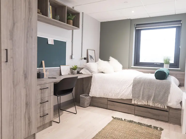 Premium En-Suite (Water Facing)