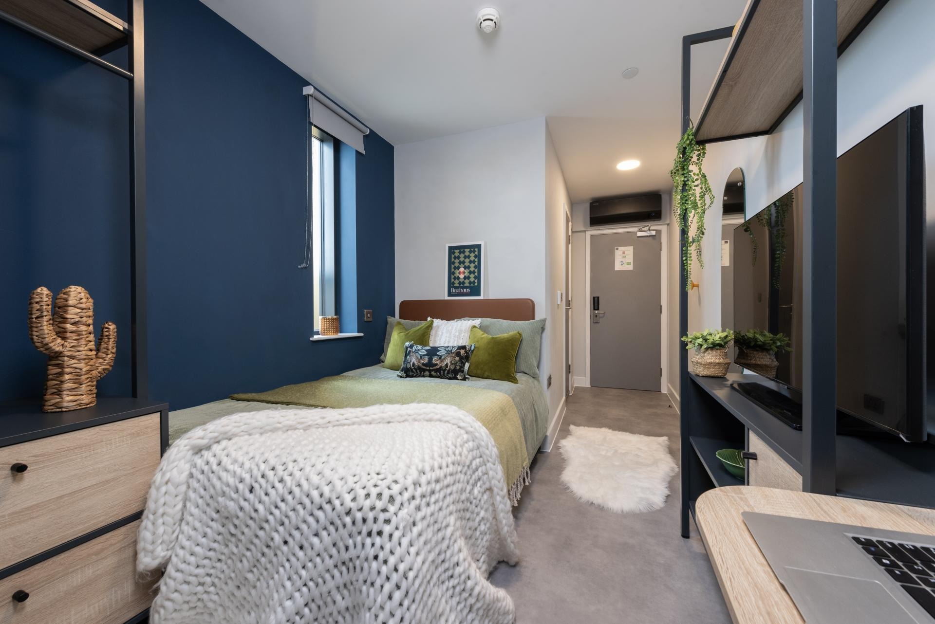 Deluxe Ensuite