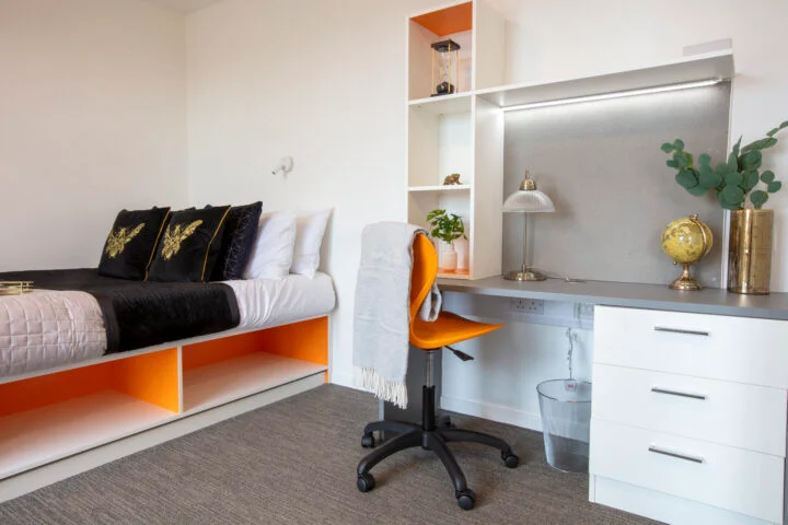 Elegance Plus Studio