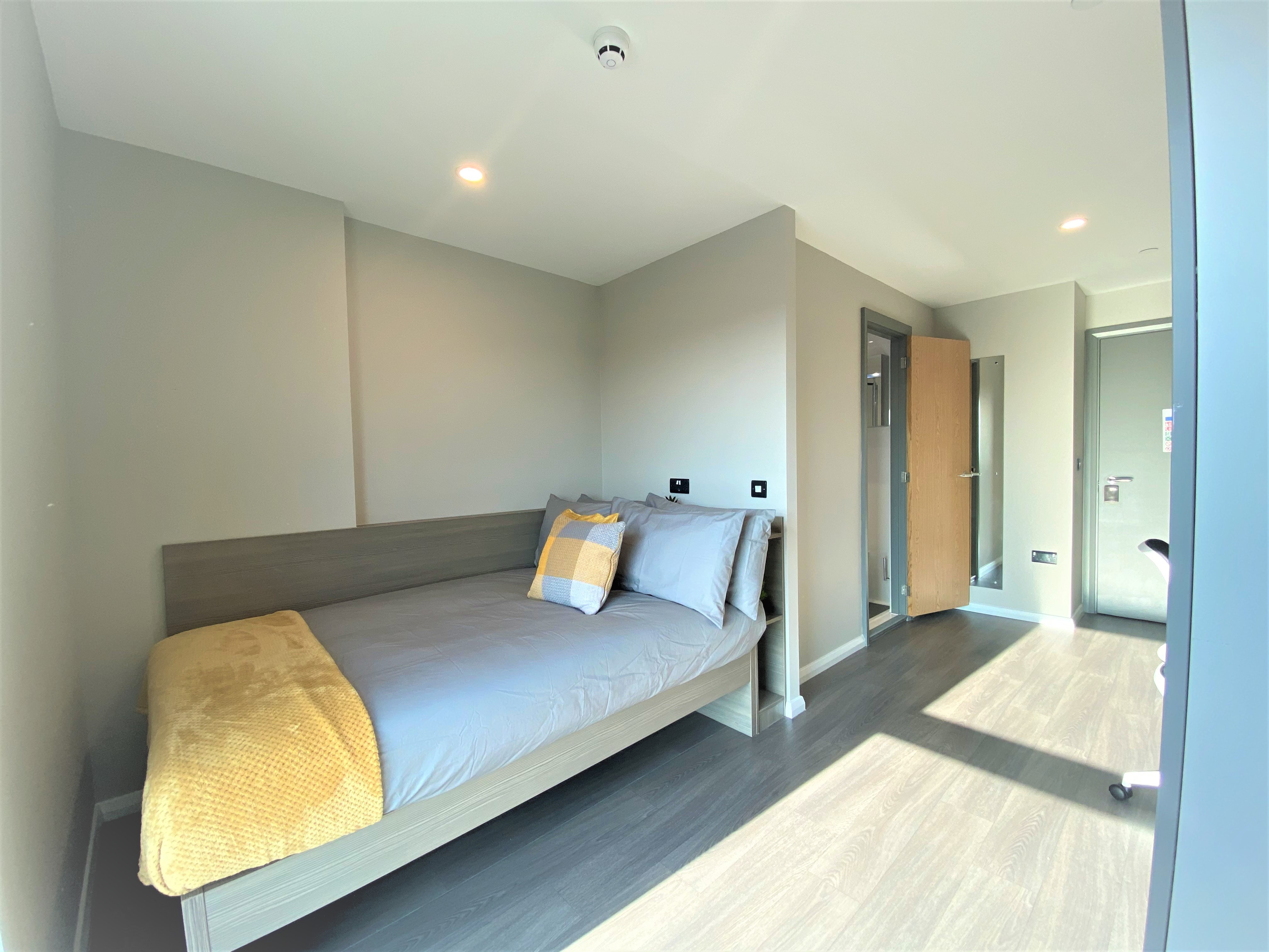 Ensuite Silver