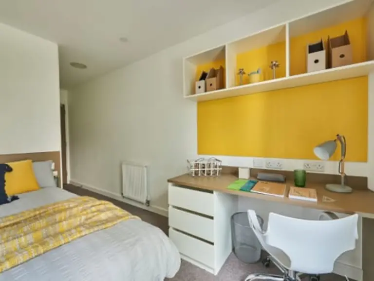 4 Bed Ensuite
