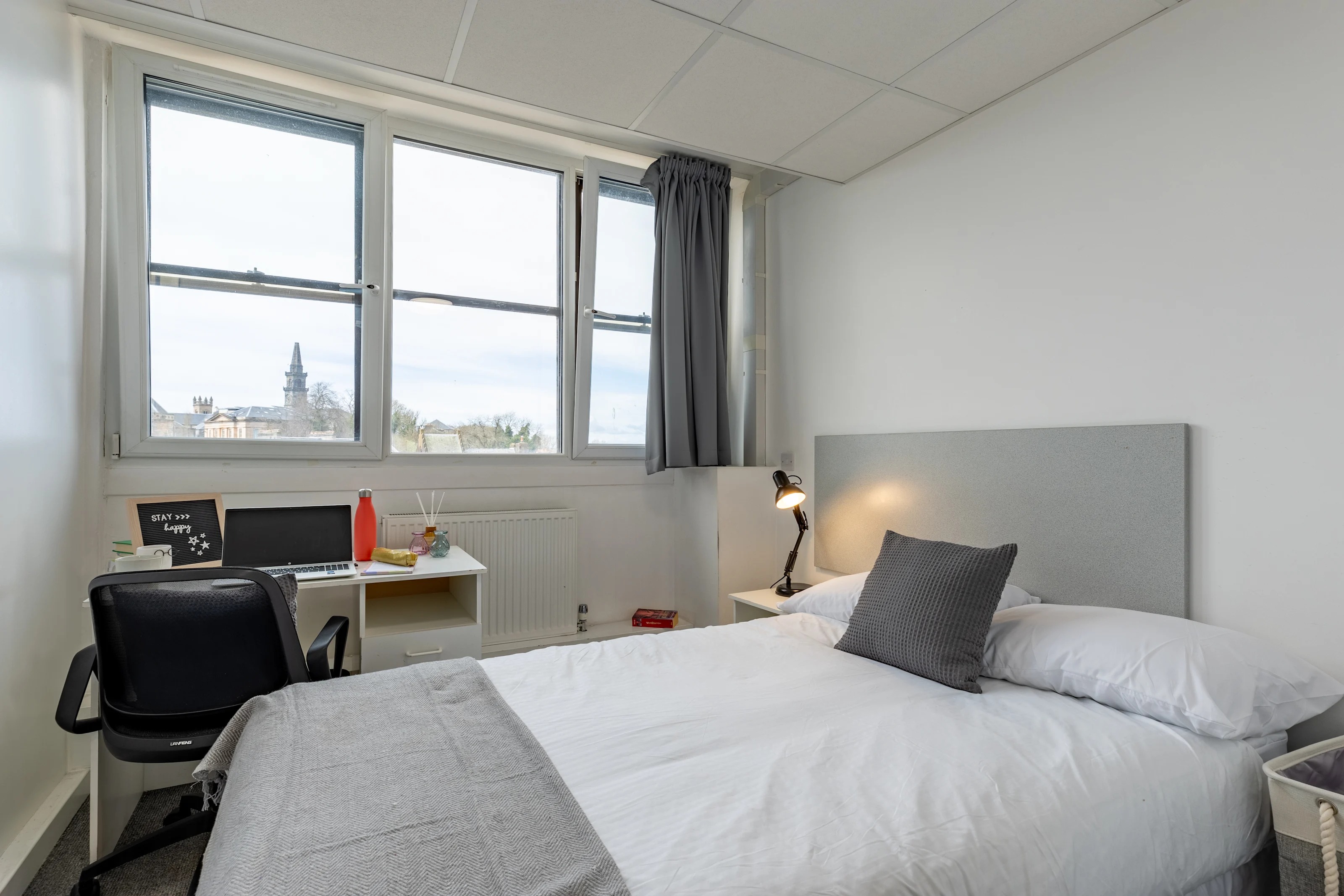 Silver En Suite City View