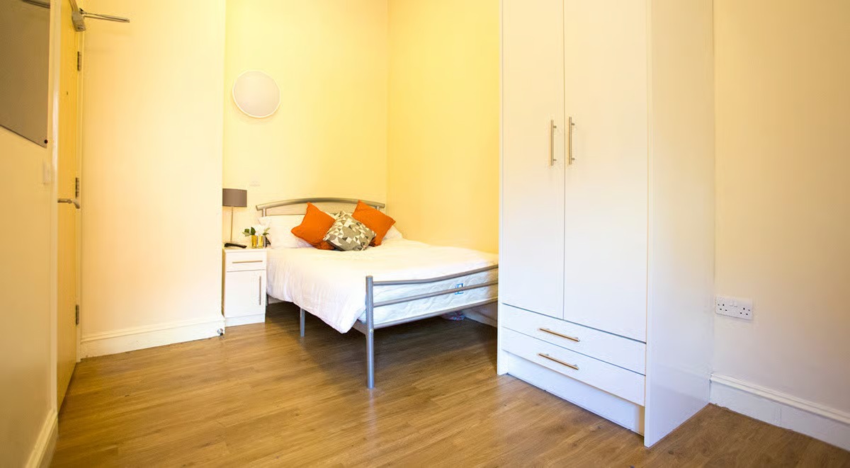 Gold 1 Bed Apartment