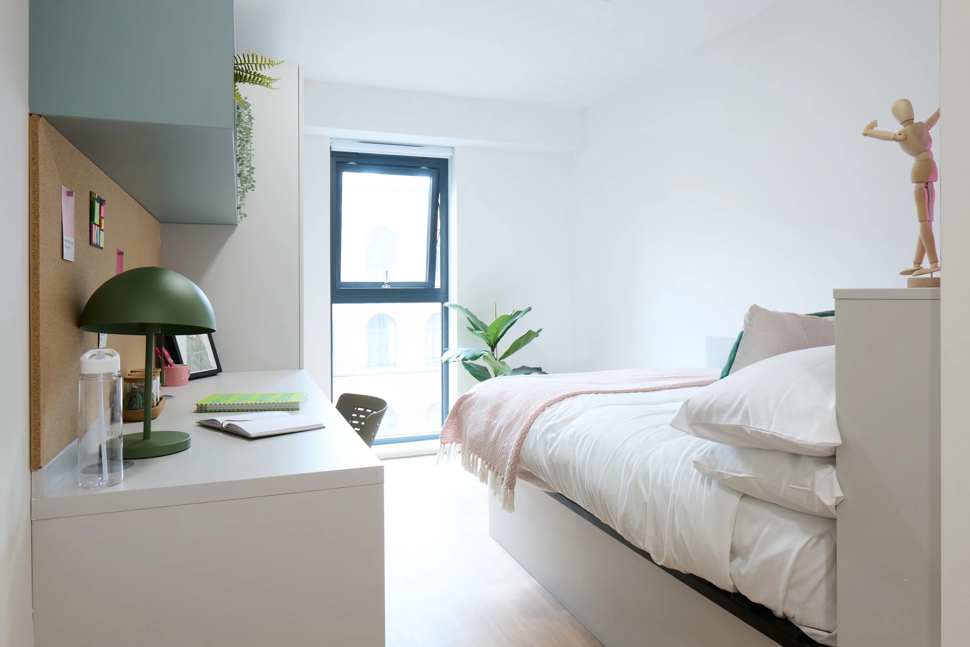 Silver En Suite