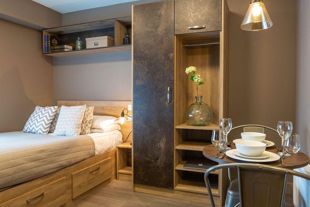 Deluxe Terraced Studio