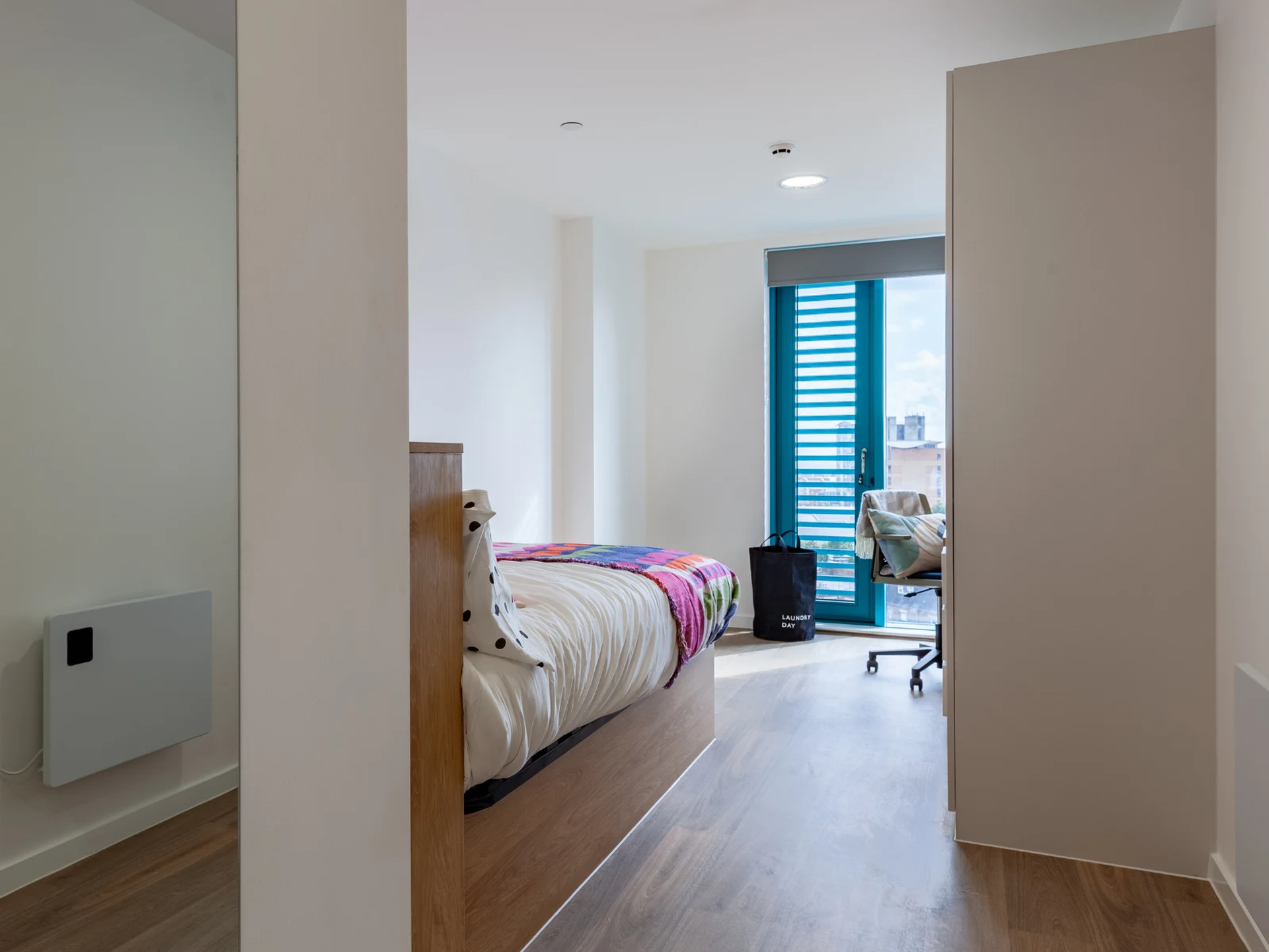 Silver En Suite