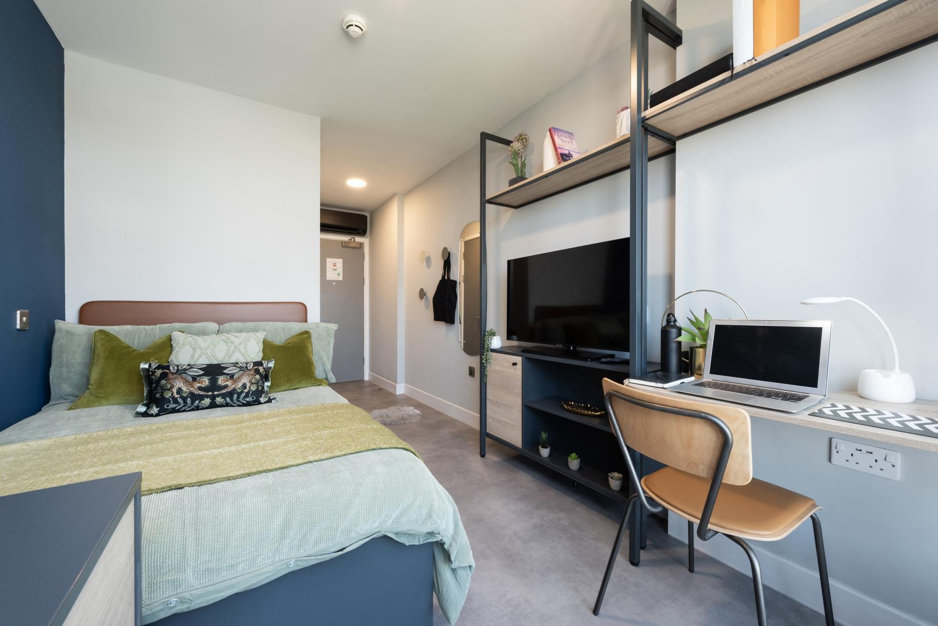 Skyline Ensuite