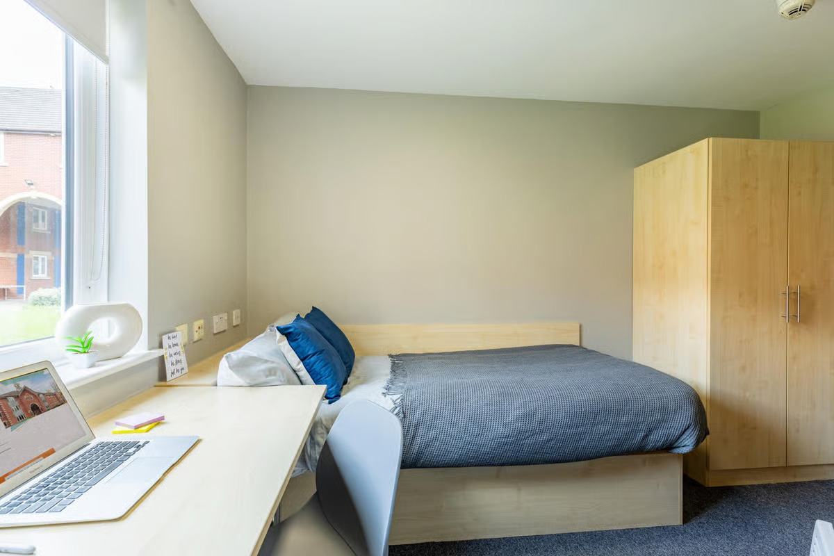 Classic 2 Bed Flat